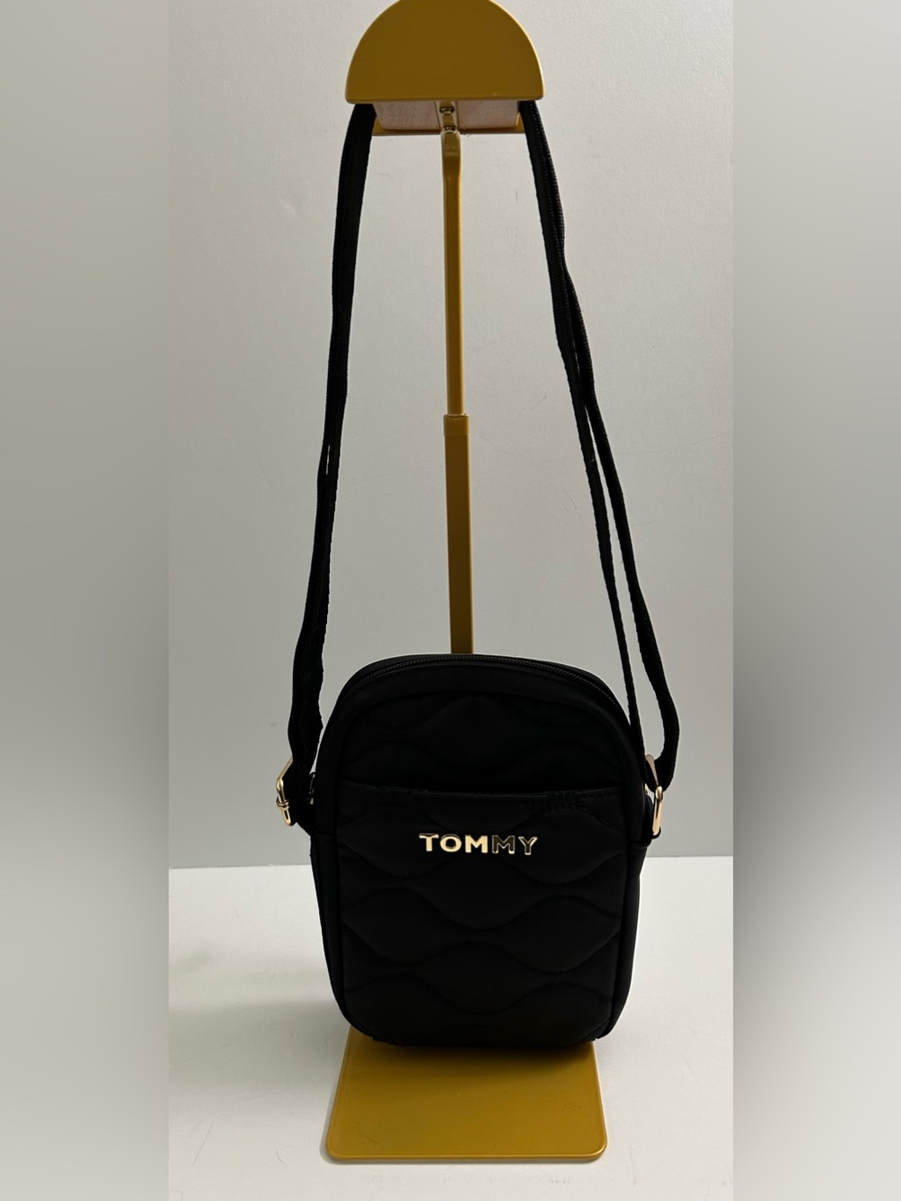 Tommy Hilfiger - Grayson Nylon Quilted Crossbody Bag